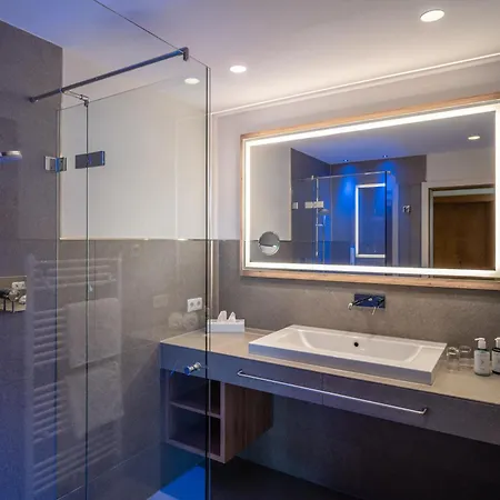 Sonnenhof Genusshotel & 4* Pertisau